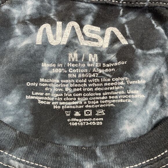NASA T-Shirt SZ M Blue Tie Dye with Astronaut in Space Graphic Cotton Space Soft - Picture 7 of 8